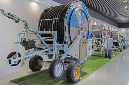 IoTコアモーターとポンプを搭載した金属製農業用スプリンクラ - Farming Agriculture & Cooking のレビューと価格